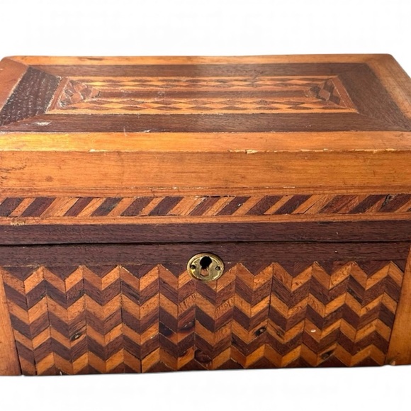 Beautiful Vintage Herringbone Inlaid Wood Box-Circa 1940s-Handmade?
